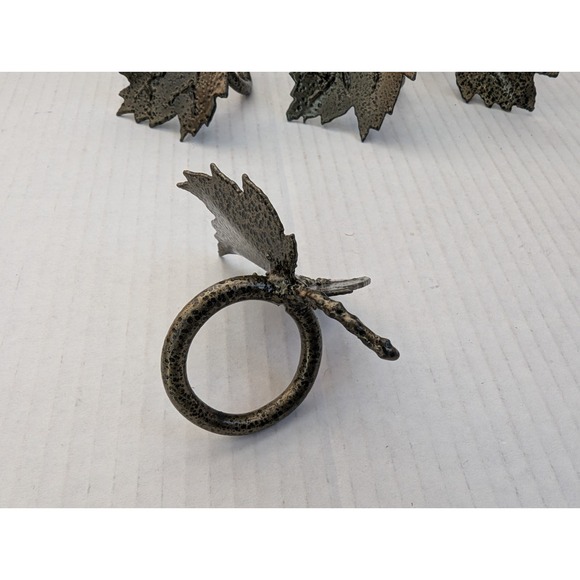 8 Maple Leafs Metal Napkin Ring Holders Tableware Table Decor - Picture 3 of 4